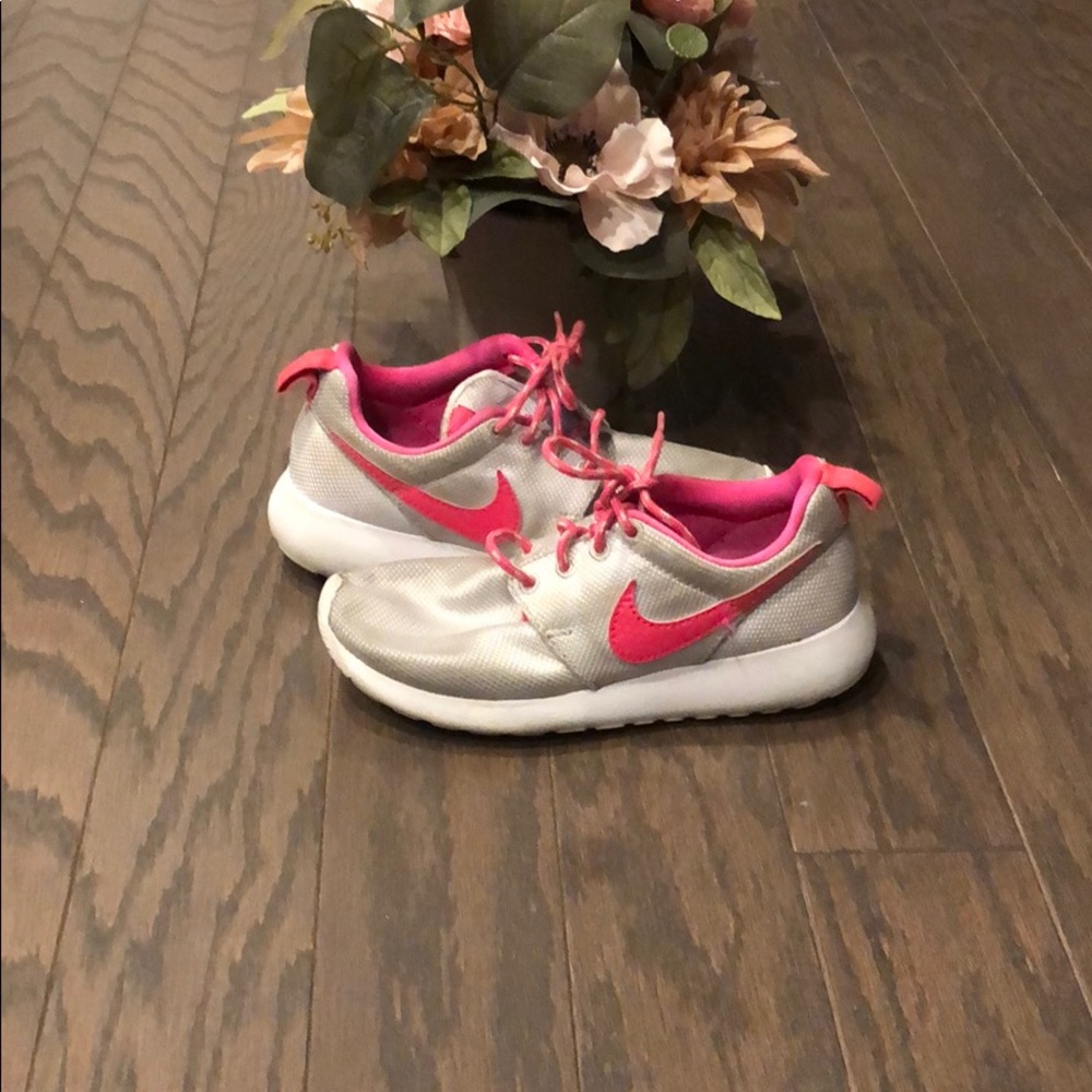 Nike 1y girls sneakers